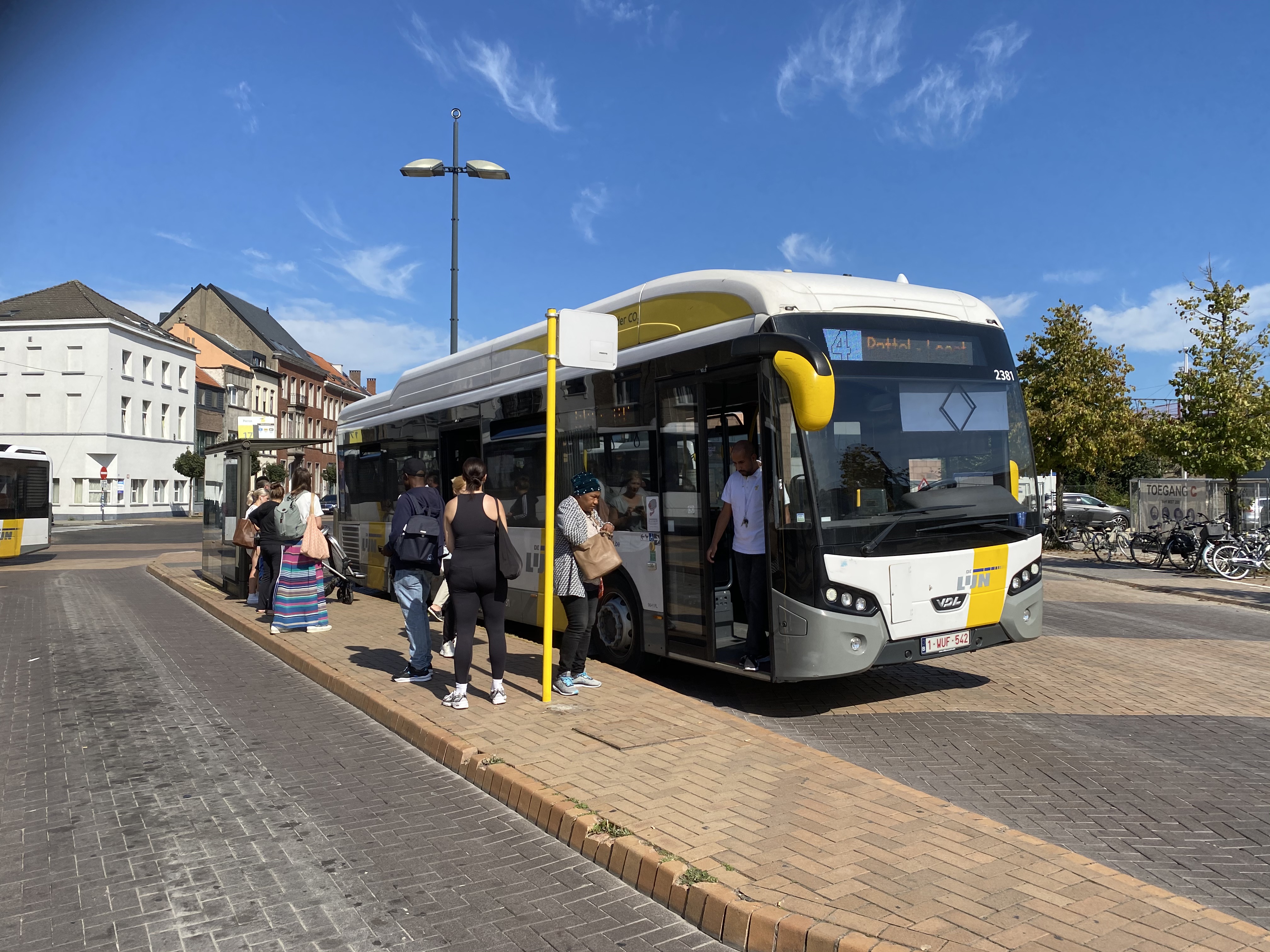 PVDA wil meer financiële tussenkomsten voor busreizigers
